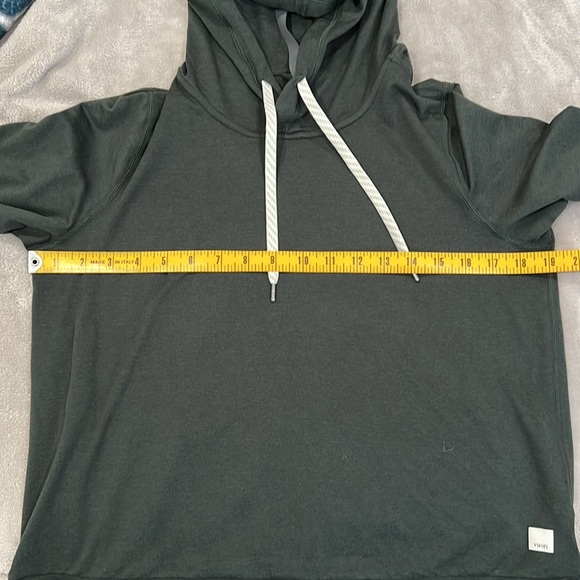 Vuori Halo Essential Green Hoodie - Picture 12 of 12